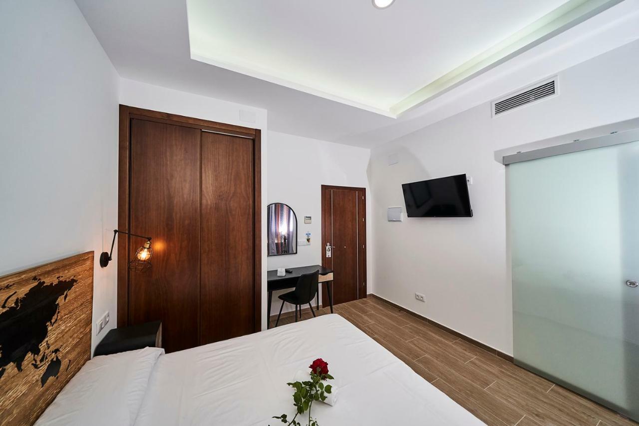 Hotel Bajamar Ancladero Playa Nerja Exterior photo